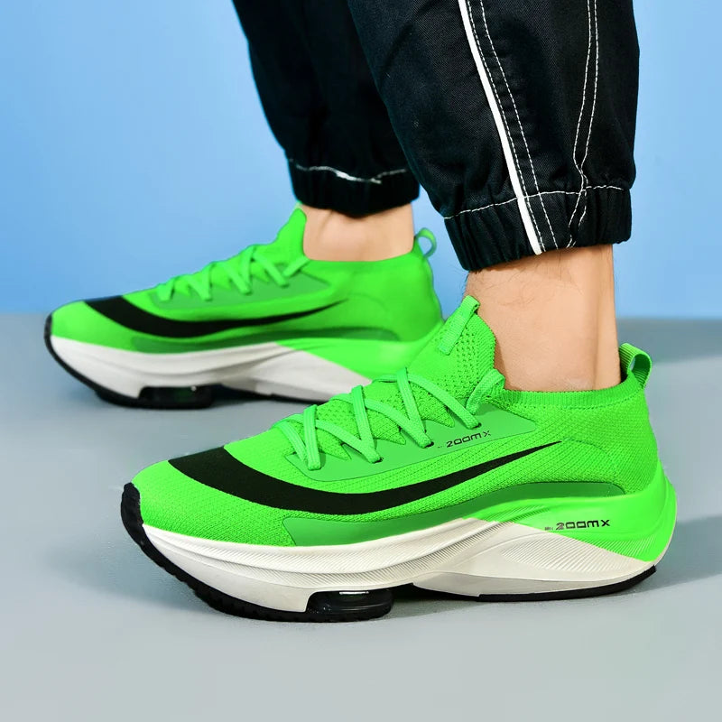 Fashionable, lightweight and breathable running shoes, trendy for outdoor sports, suitable for both men and women