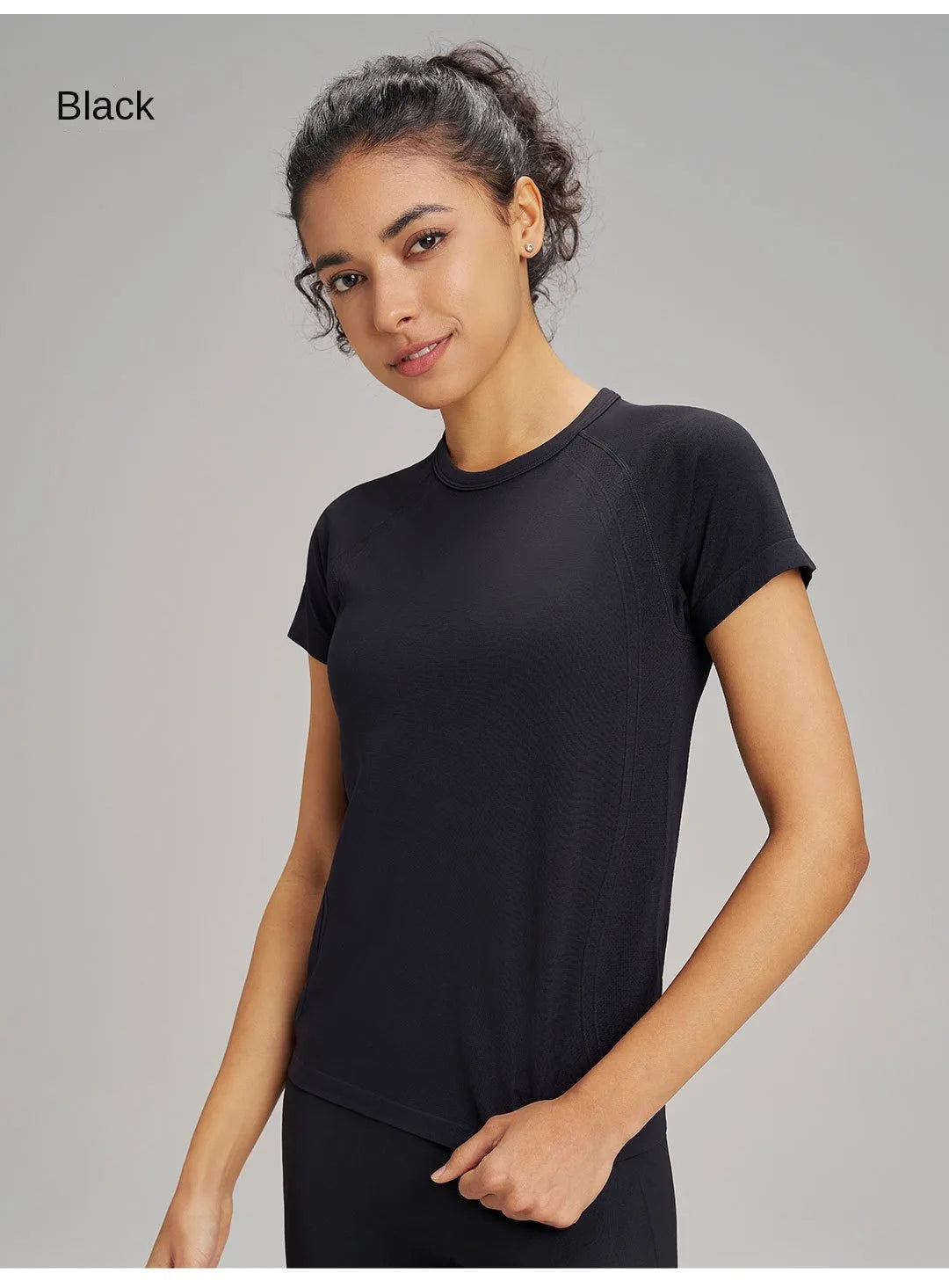 Outdoor yoga T-shirt, quick drying solid color sportswear, casual running, quick drying fitness training, short sleeved women