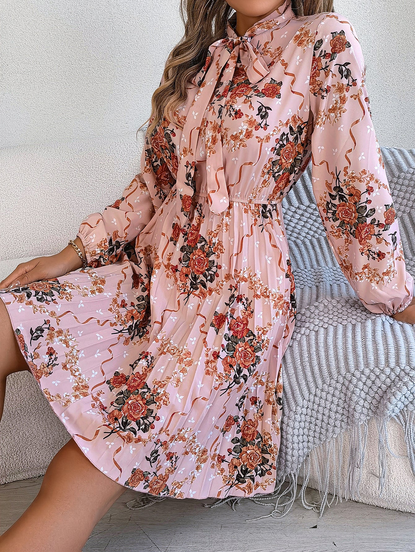 Women's Elegant Floral Tie-Waist Long Sleeve Pleated Maxi Dress