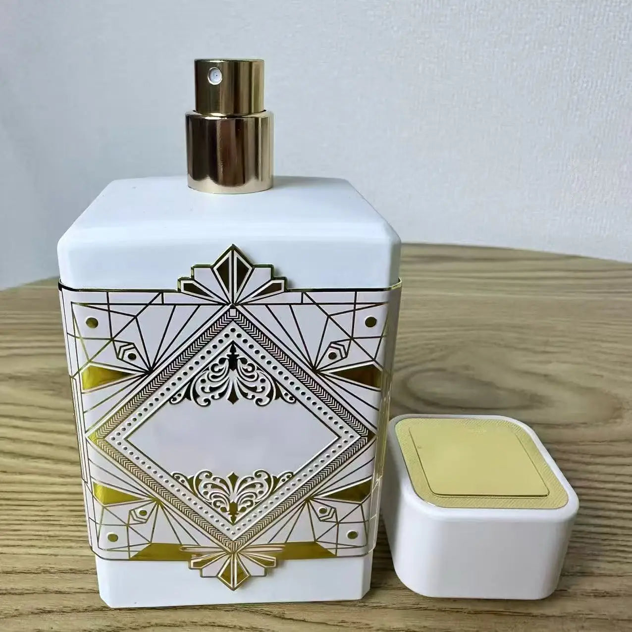 Dubai Perfume - Long-lasting Fragrance - Factory Promotion - 100ml Large Bottle - Floral and Fruity Scents