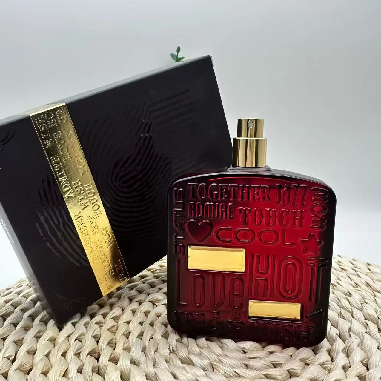 عطر نسائي عربي شرق أوسطي بالجملة 100 مل، يتميز بثبات ممتاز لشكل الرذاذ