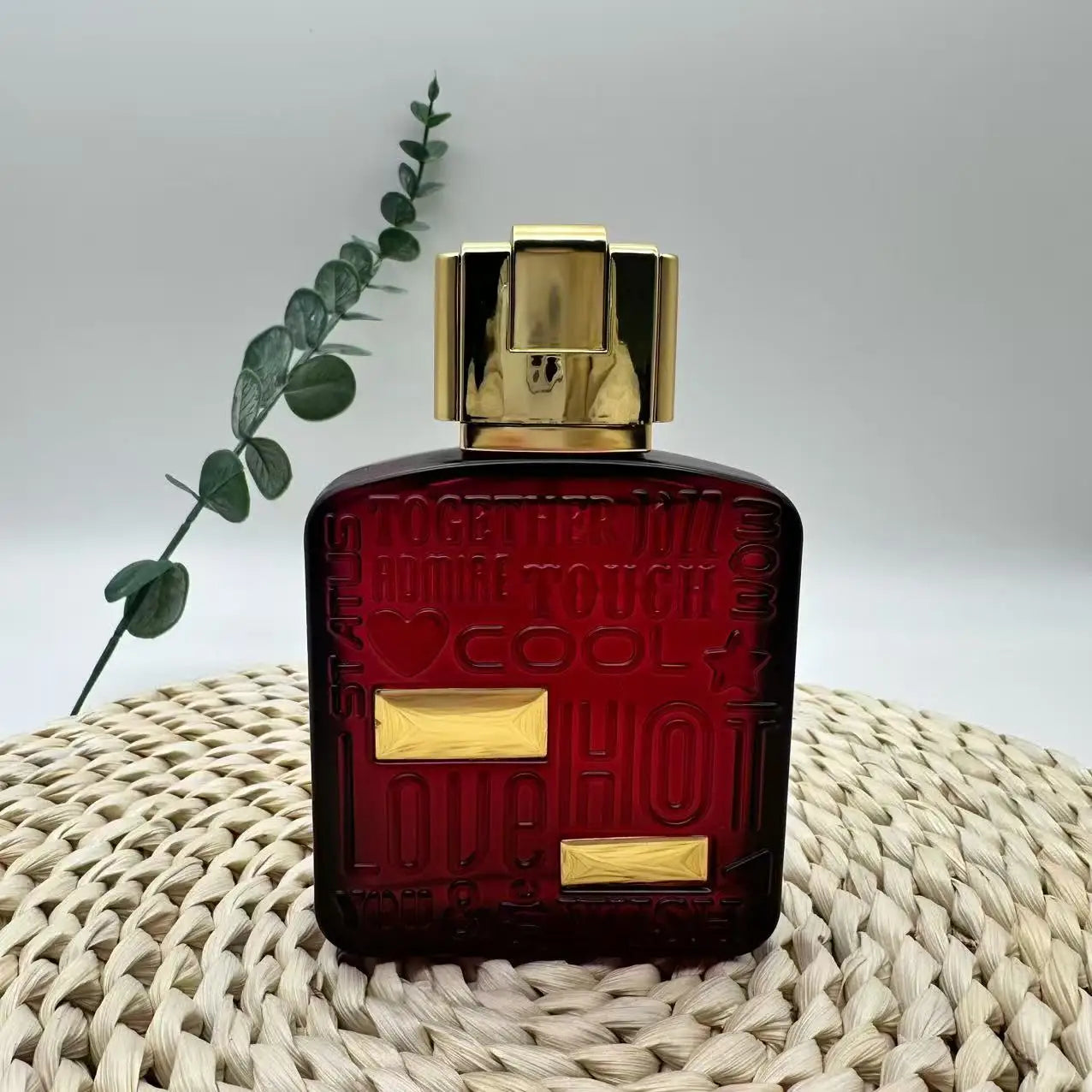 عطر نسائي عربي شرق أوسطي بالجملة 100 مل، يتميز بثبات ممتاز لشكل الرذاذ