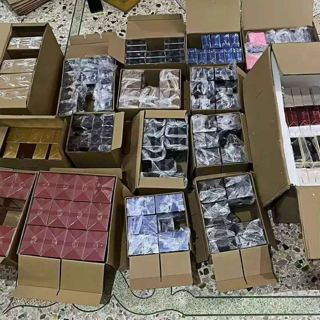 بخاخ عطر فاخر عالي الجودة للجنسين 70 مل، بخاخ للجسم يدوم طويلًا، خشبي وزهري، متوفر في الولايات المتحدة الأمريكية، توصيل خلال 2-5 أيام، متوفر بالجملة