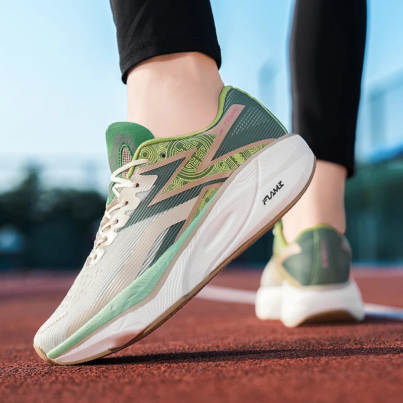 أحذية رياضية عصرية للجري، أحذية رياضية مريحة للرجال والنساء، أحذية مشي خارجية قابلة للتنفس باللون الأبيض