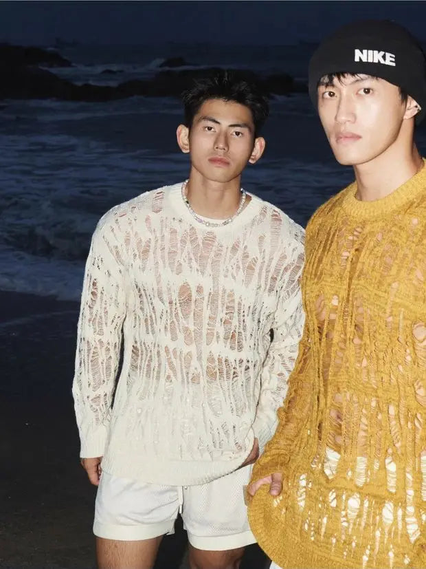 【 Fashion Items 】 Men's Laid-back Style Openwork Long-sleeved T-shirt , See-through Tattered Style Long-sleeved Knitted Sweater