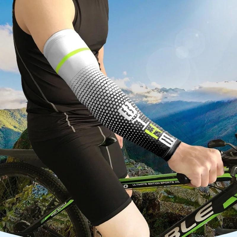 A pair Outdoor sports cycling hiking fishing breathable and high elasticity Lycra fabric protective sleeve sleevelet