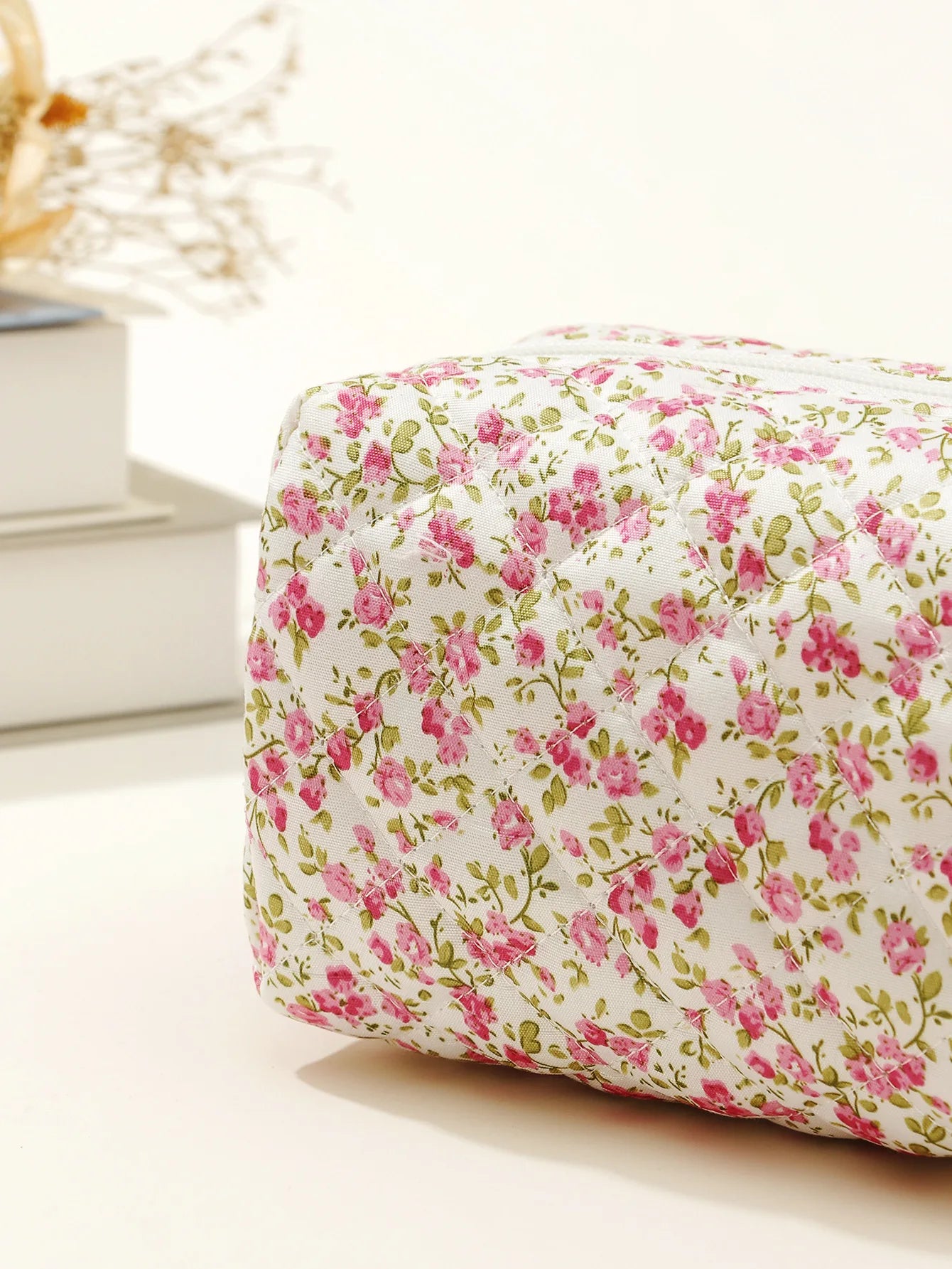 حقيبة مكياج مزينة بالزهور مخصصة لوصيفة العروس، حقيبة مستحضرات تجميل مطرزة باسم مخصص، هدية عيد ميلاد للفتاة، هدية عيد الميلاد