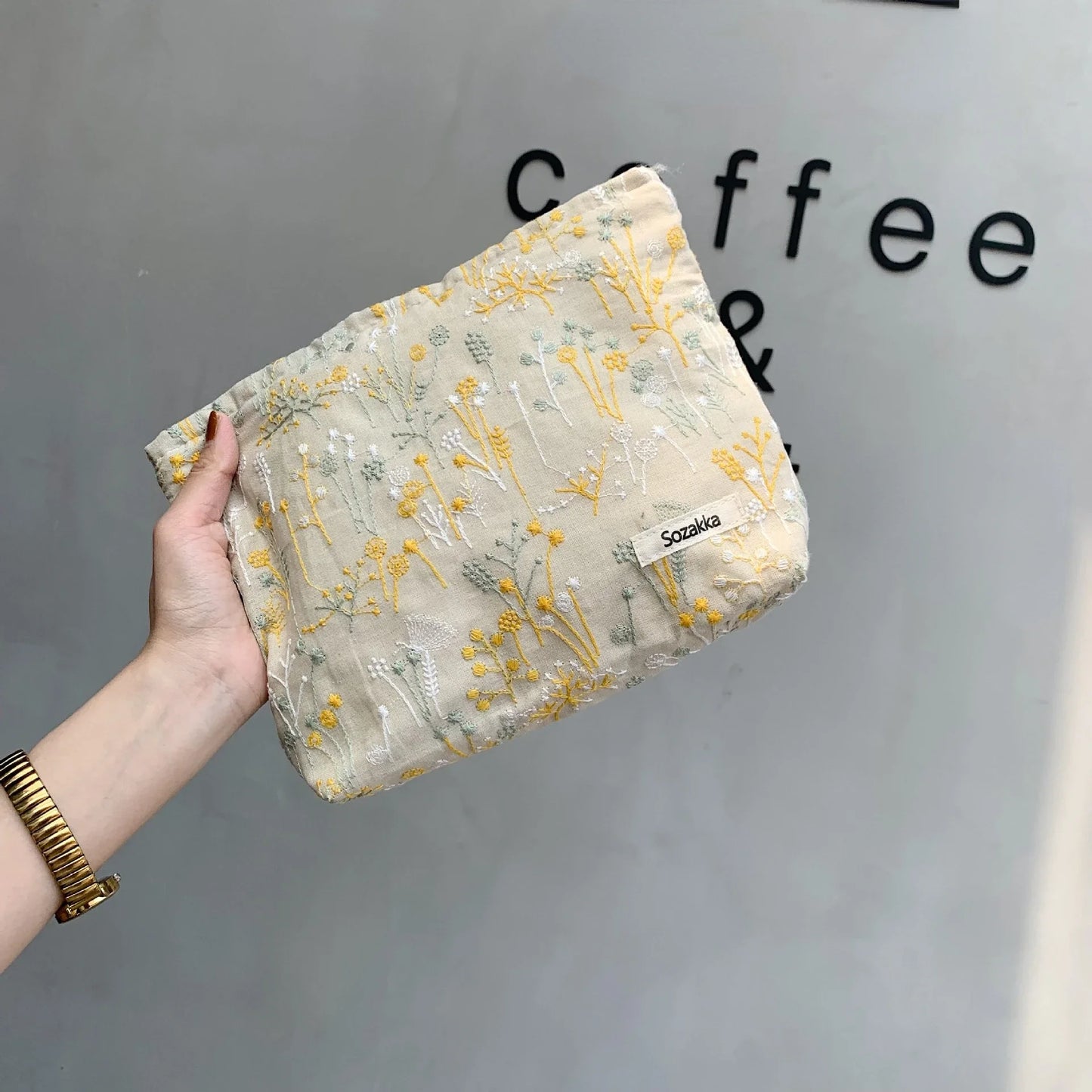 حقيبة مستحضرات تجميل نسائية، حقيبة مكياج مزخرفة بالورود، حقيبة مستحضرات تجميل مطرزة على الطراز الكوري، حقيبة أدوات الزينة للسفر، حقيبة مستحضرات تجميل من قماش مخملي