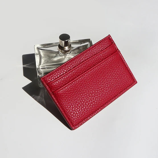 محفظة بطاقات رفيعة مخصصة من جلد البولي يوريثان محفور عليها الأحرف الأولى بتصميم فاخر وحقيبة بطاقات شخصية للنساء والرجال ومحفظة عملات معدنية للبيع بالجملة