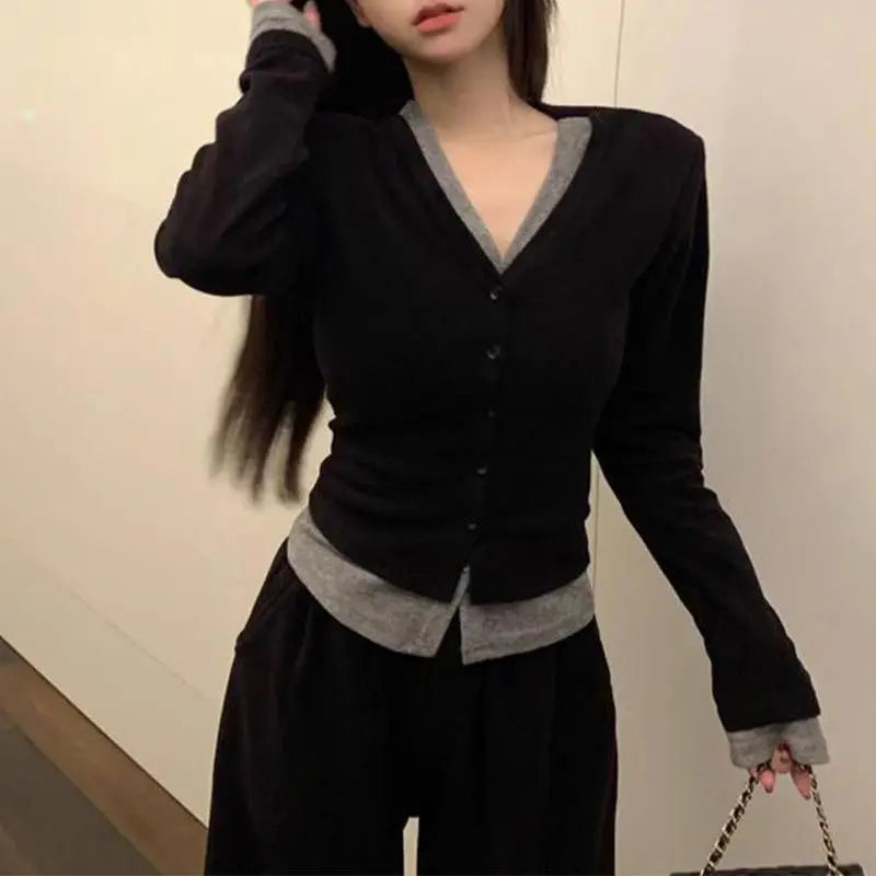 Women's Clothing Fashion All-match Fake Two Pieces T-shirt Spring New Solid Patchwork Long Sleeve Tops Office Lady Knit Tunic