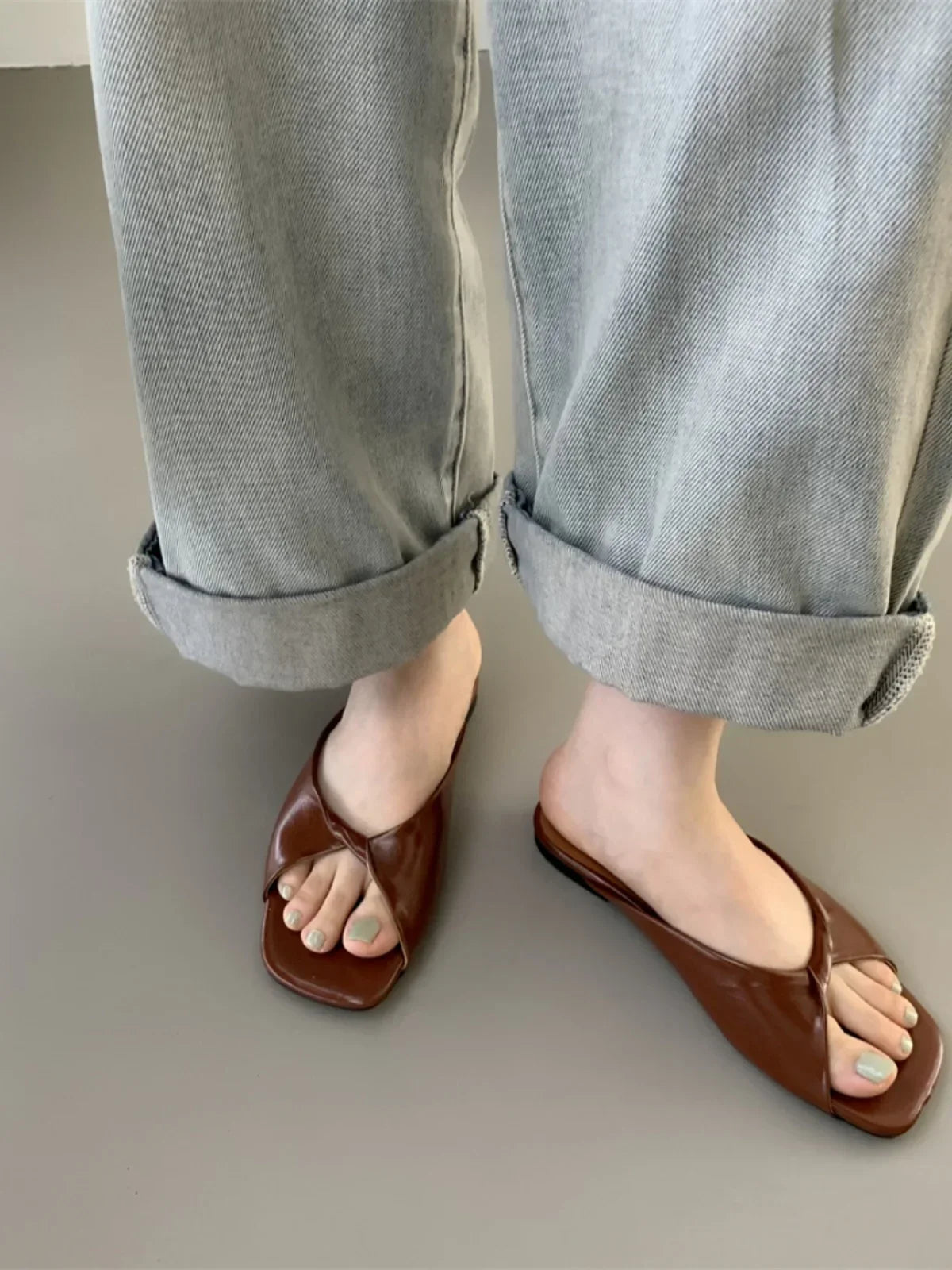 Flats Slippers Women Open Toe Sandals Summer Flip Flops Casual Shoes 2025 Trend Dress Party Shoes Woman Slides Designer