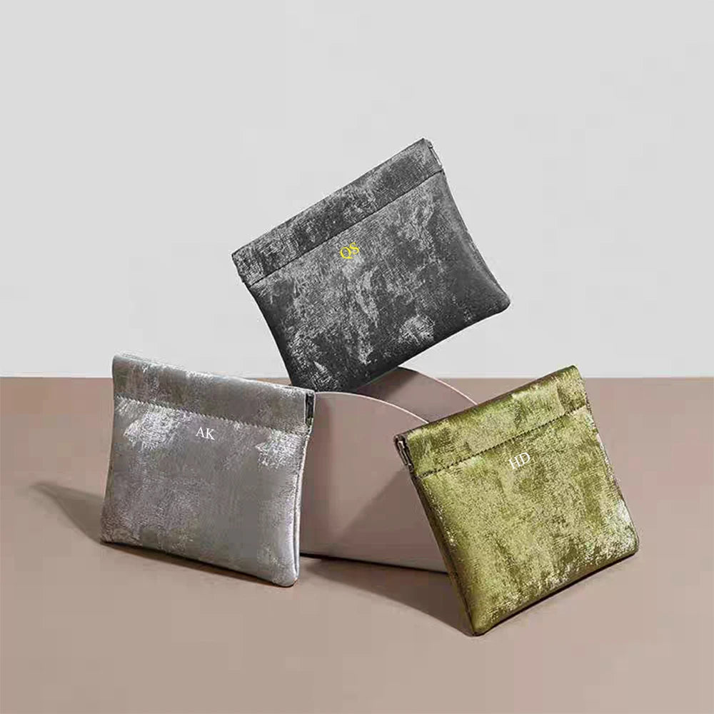 محفظة بطاقات رفيعة مخصصة من جلد البولي يوريثان محفور عليها الأحرف الأولى بتصميم فاخر وحقيبة بطاقات شخصية للنساء والرجال ومحفظة عملات معدنية للبيع بالجملة