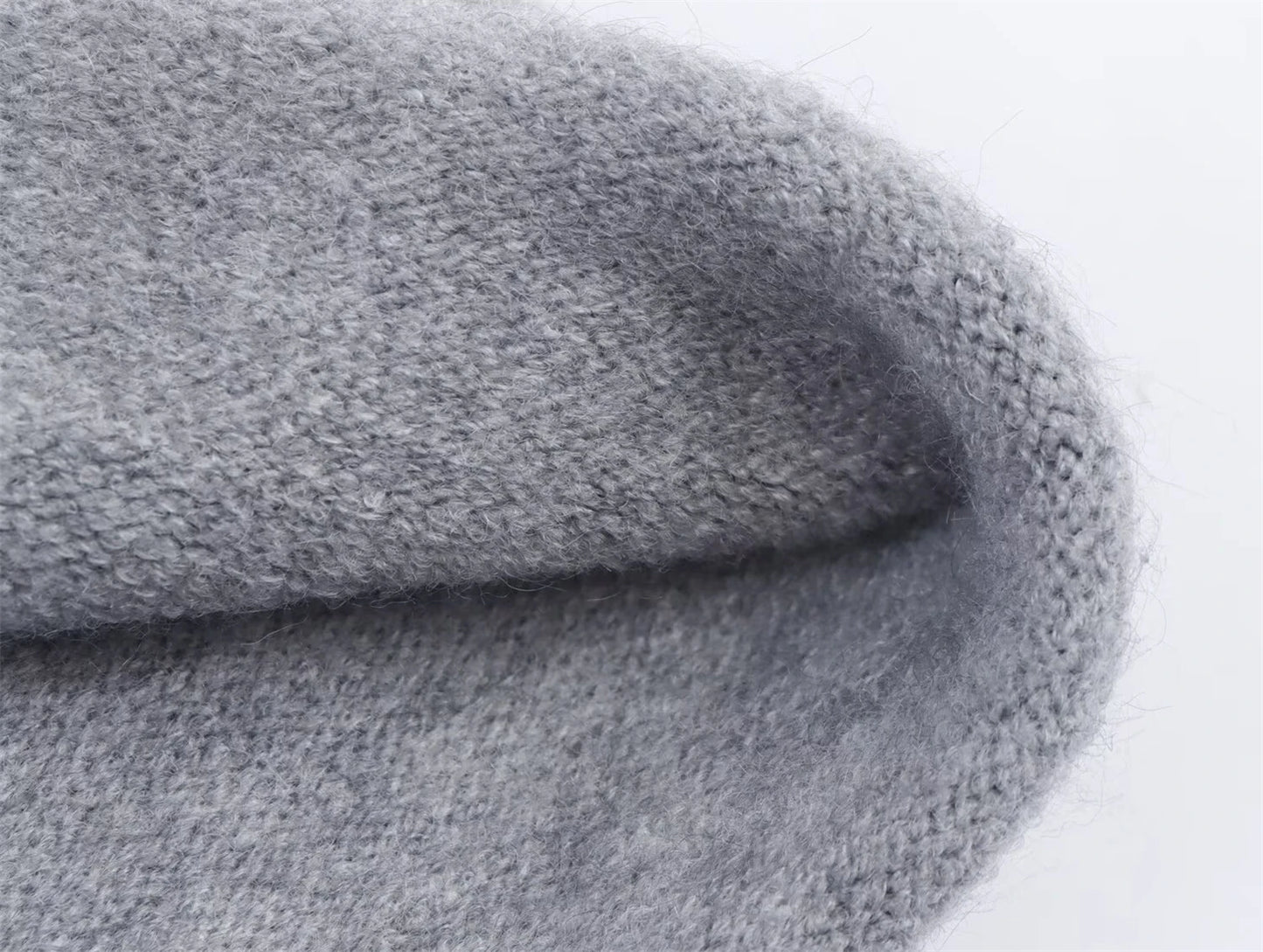 Women's Fashion V-neck Sweater Top And Matching Knitted Shorts New Style Short Pantsuit for Women