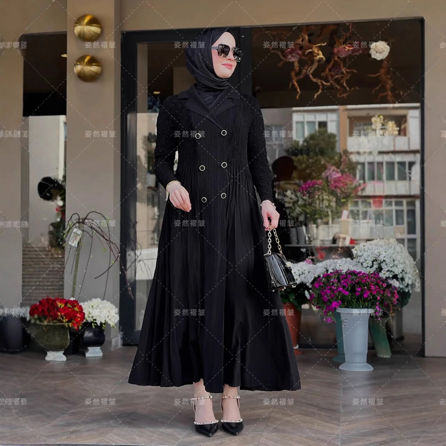 2025 Autumn Women's Fashion Dress Robe New Black Elegant Temperament Miyake Crumpled Long Skirt