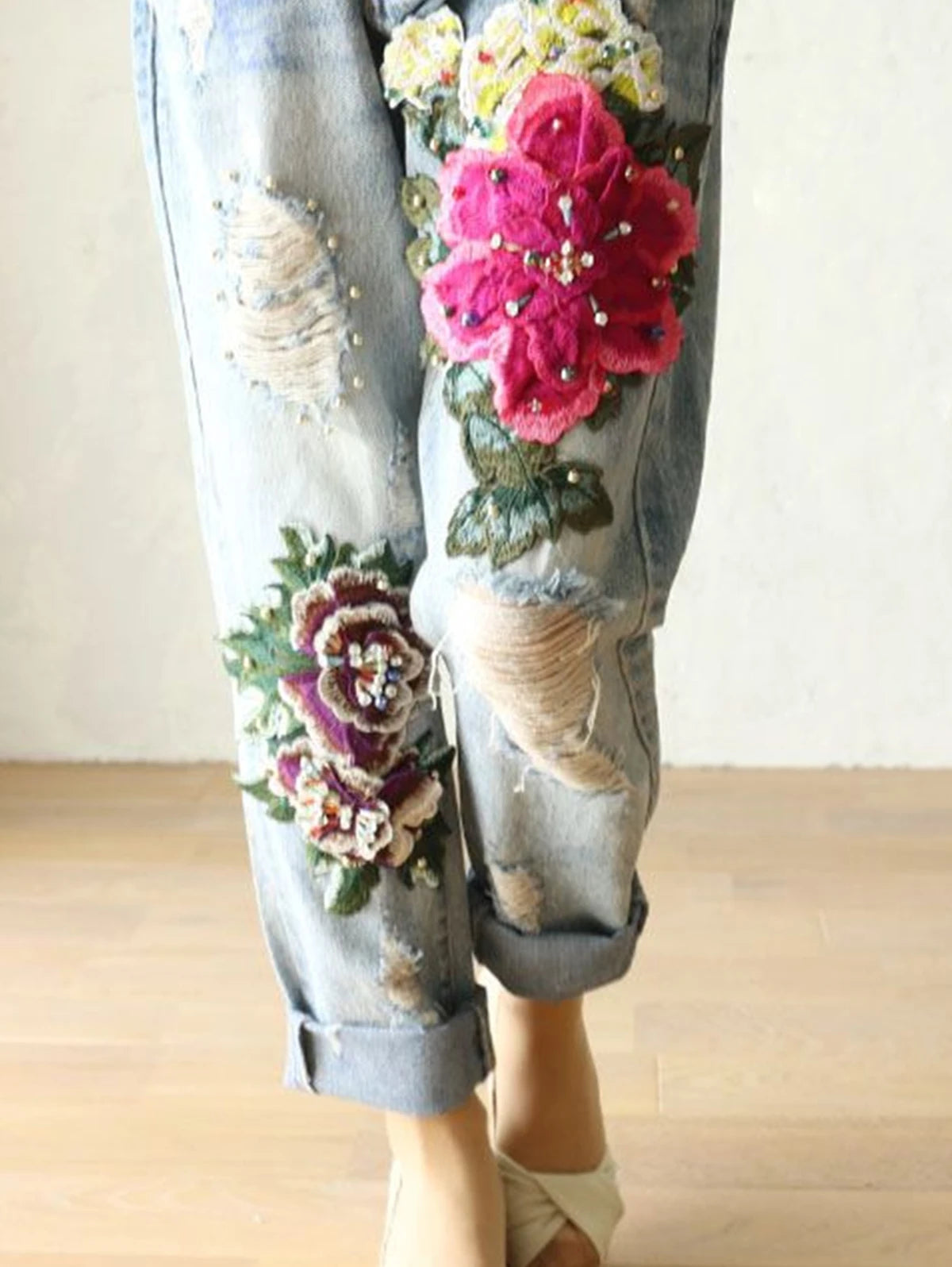 2025 Fashion Jeans For Women Summer Casual Floral Embroidery Denim Trousers Ladies Elegant New Females Loose Harem Pants