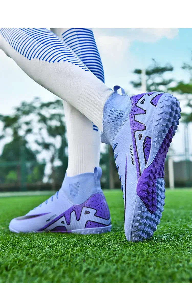 Indoor Competition Football Shoes Outdoor Grass Anti Slip Sports Shoes Light Breathable Casual Shoes Traning Sneakers Teenagers