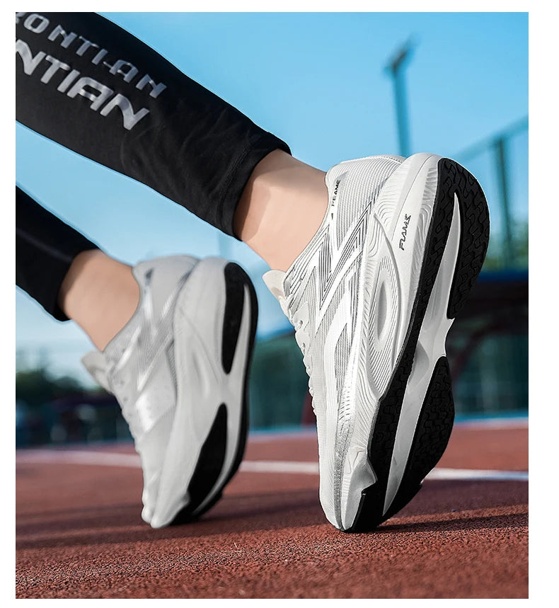 أحذية رياضية عصرية للجري، أحذية رياضية مريحة للرجال والنساء، أحذية مشي خارجية قابلة للتنفس باللون الأبيض