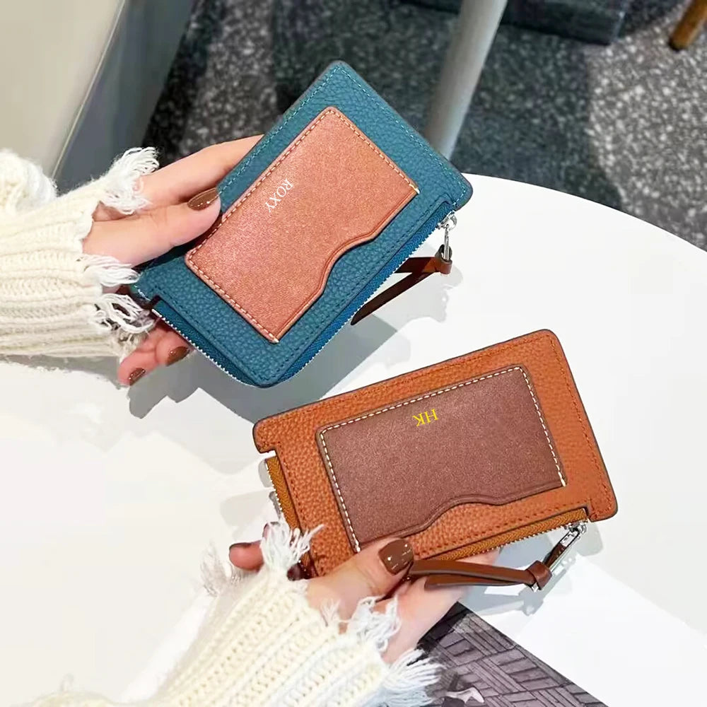 محفظة بطاقات رفيعة مخصصة من جلد البولي يوريثان محفور عليها الأحرف الأولى بتصميم فاخر وحقيبة بطاقات شخصية للنساء والرجال ومحفظة عملات معدنية للبيع بالجملة