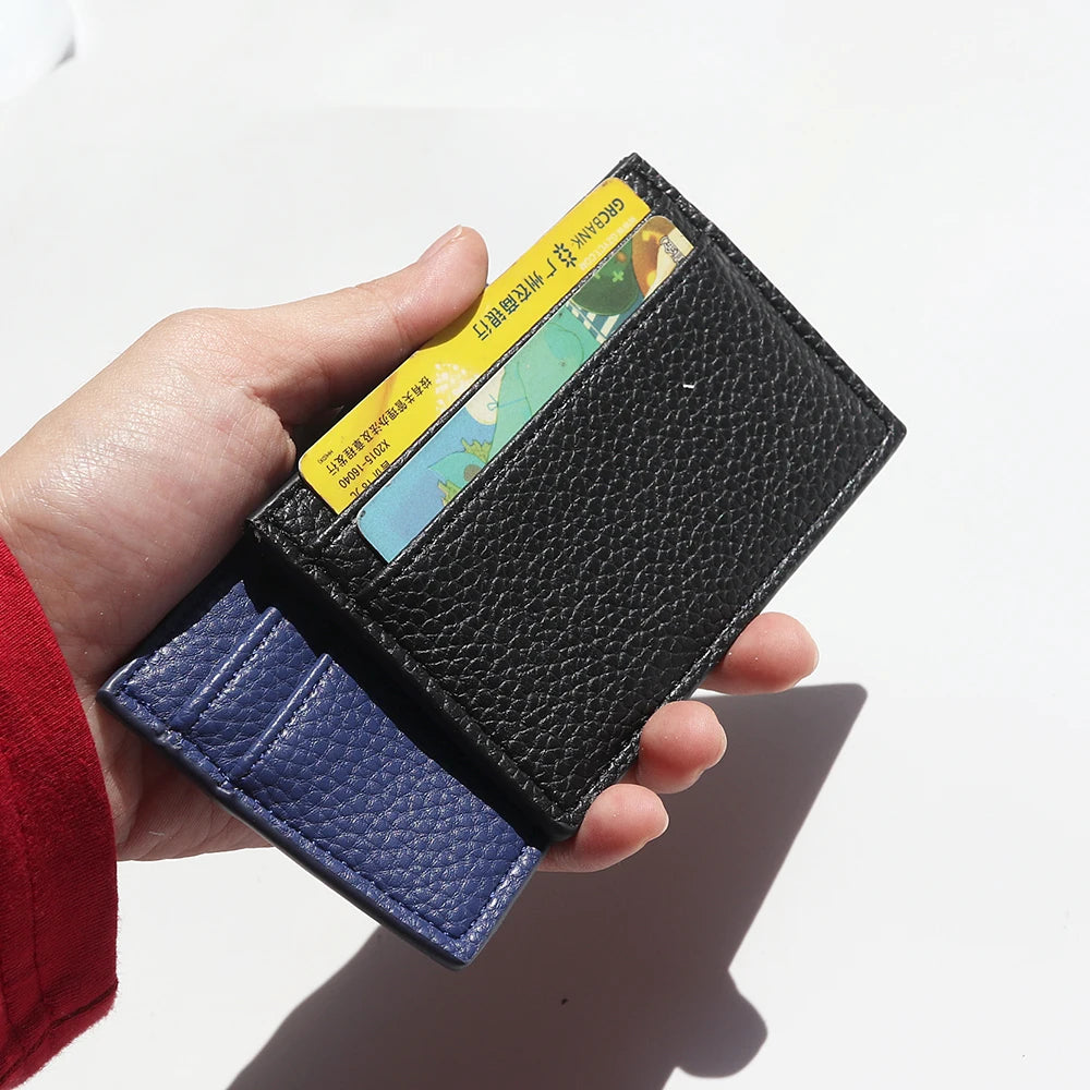 محفظة بطاقات رفيعة مخصصة من جلد البولي يوريثان محفور عليها الأحرف الأولى بتصميم فاخر وحقيبة بطاقات شخصية للنساء والرجال ومحفظة عملات معدنية للبيع بالجملة