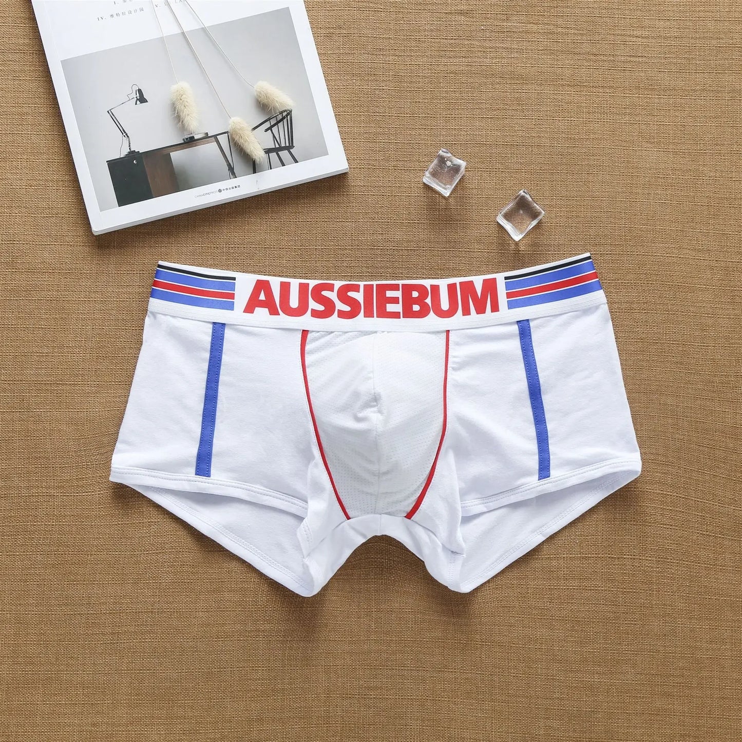 Men's fashion is cool in Europe and America. Cotton boxer shorts for young students.