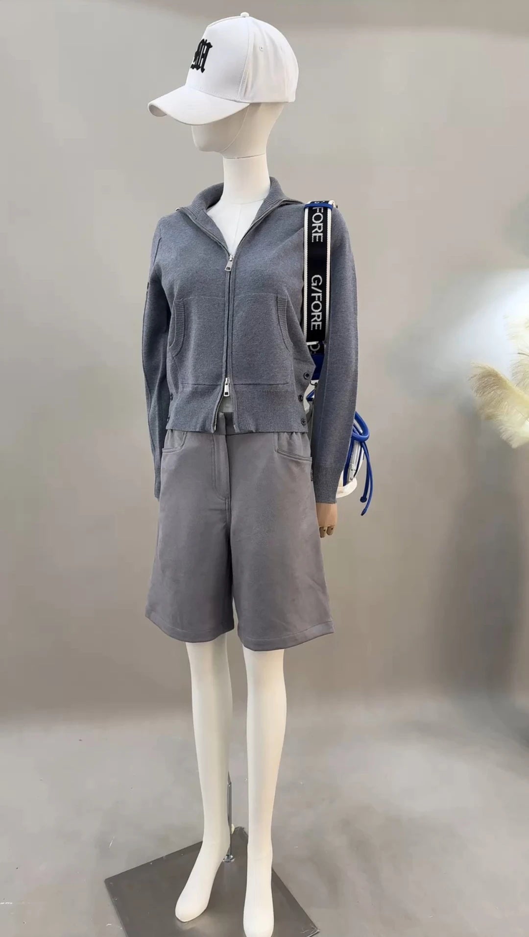 Women's Golf Apparel: New Fall/Winter Collection - Mid-Length Pants: Stylish and Versatile