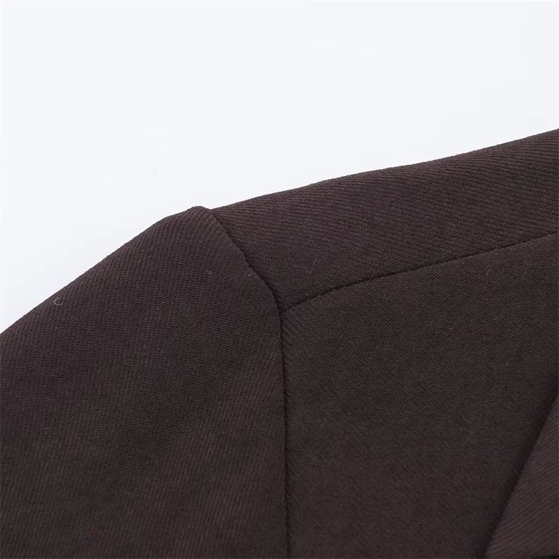 فستان نسائي 2025 تصميم جديد على شكل قميص مع حزام وتنورة متوسطة الطول فستان طويل كاجوال عصري للنساء