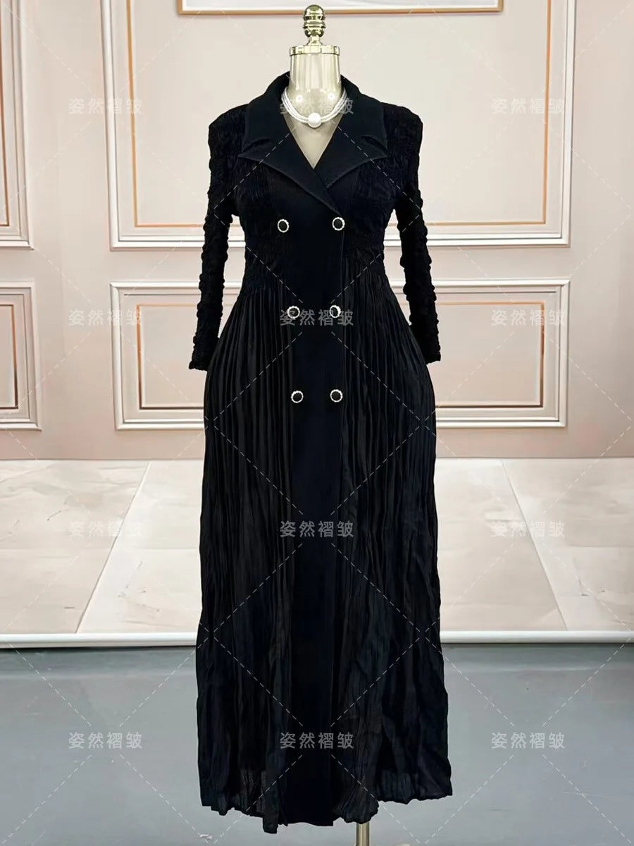 2025 Autumn Women's Fashion Dress Robe New Black Elegant Temperament Miyake Crumpled Long Skirt