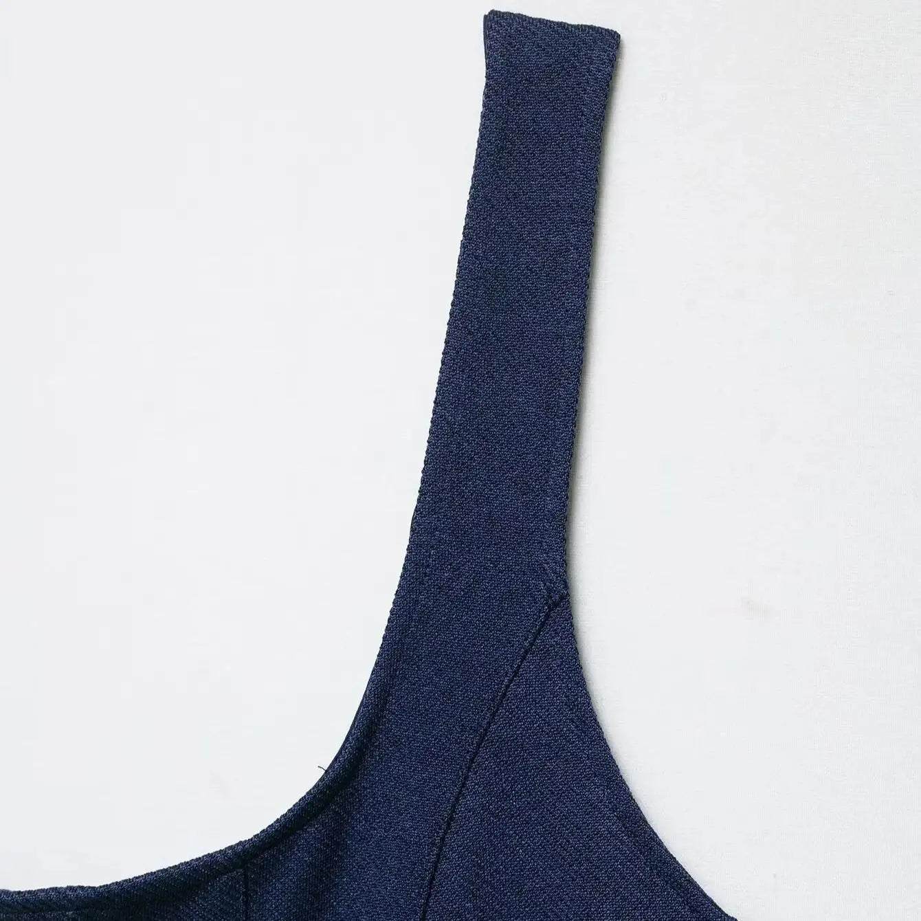 Women's Fashion With Metal Buttons Vest Square Collar Wide Straps Waistcoat Chic Tops