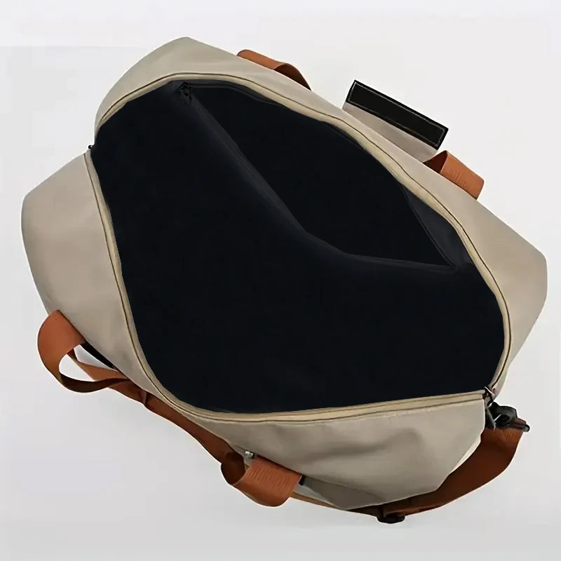 The neutral color backpack is specially designed for men and women and is suitable as a luggage bag for travel and accommodation