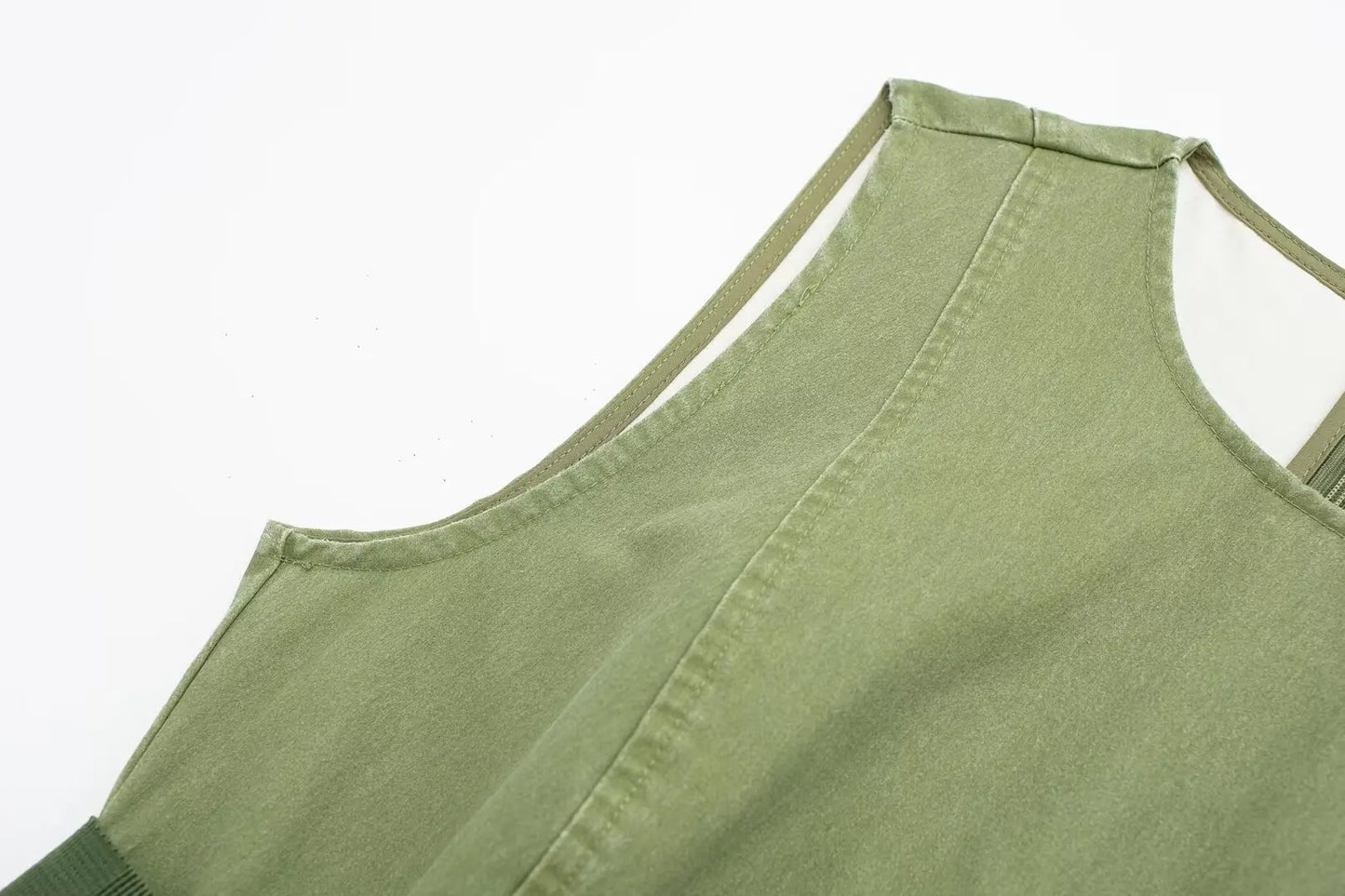 فستان نسائي عصري 2025، فستان صيفي كارجو نسائي مثير نحيف بسحاب بدون أكمام وحزام سادة ورقبة دائرية، فساتين كاجوال