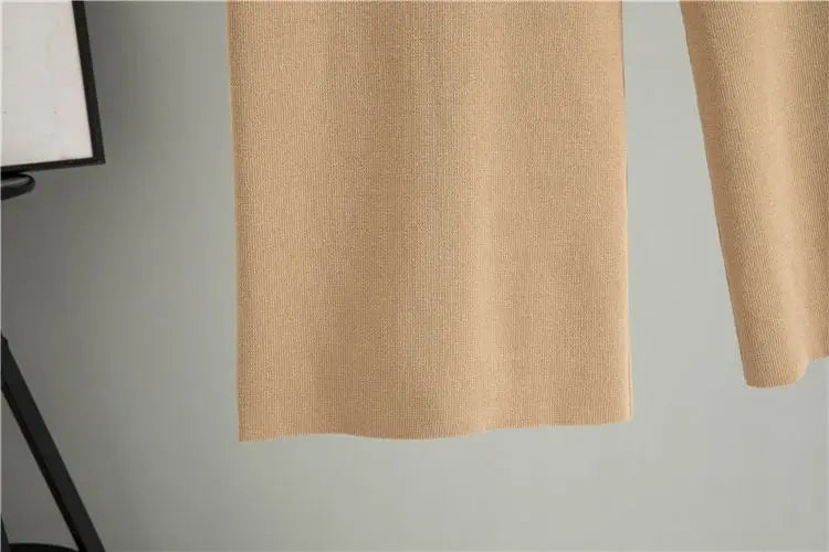 Fashionable Casual Suit for Women 2025 Spring and Autumn V-neck Contrasting Sweater Loose Wide-leg Pants Two-piece Set