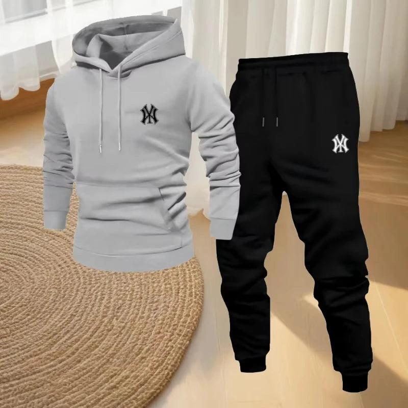 New outdoor sports casual wear - a stylish men's hooded sweatshirt and sports pants set