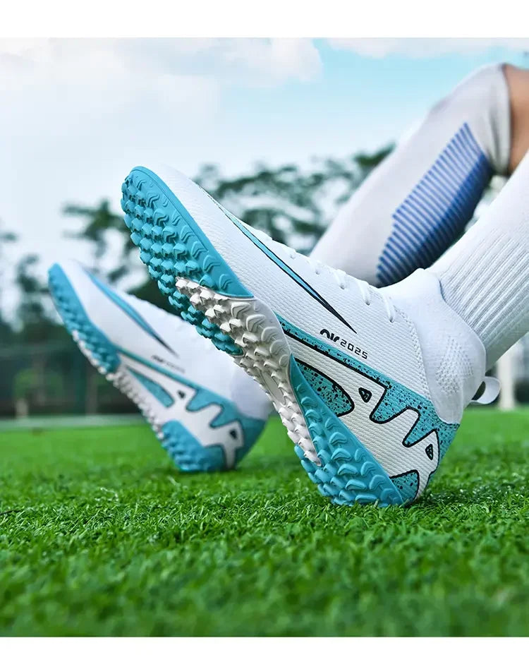 Indoor Competition Football Shoes Outdoor Grass Anti Slip Sports Shoes Light Breathable Casual Shoes Traning Sneakers Teenagers