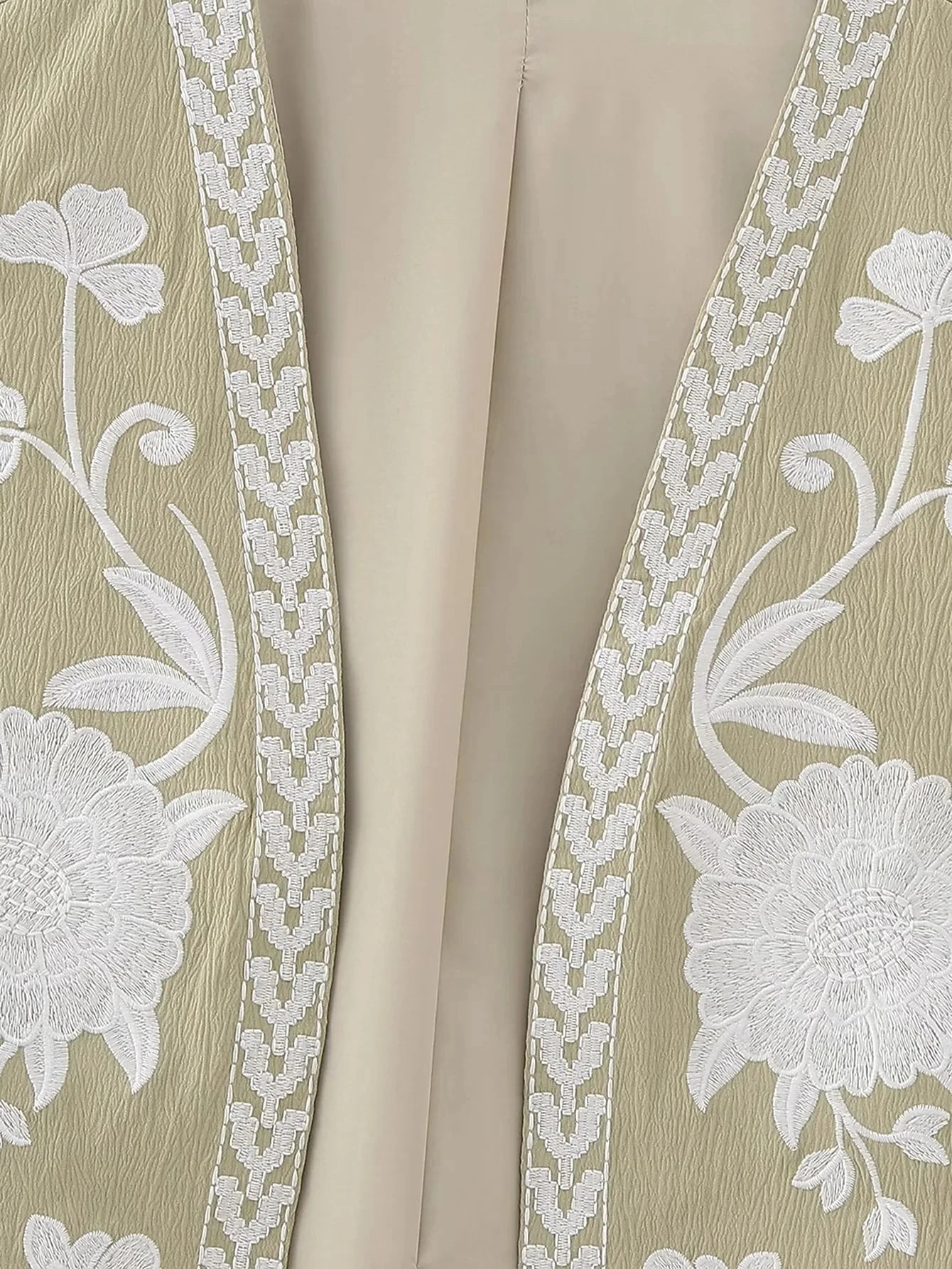 2025 Women Fashion Floral Embroidery Vest Vintage Sleeveless Waistcoat Ouertwear Female Streetwear Chic Vests Tops