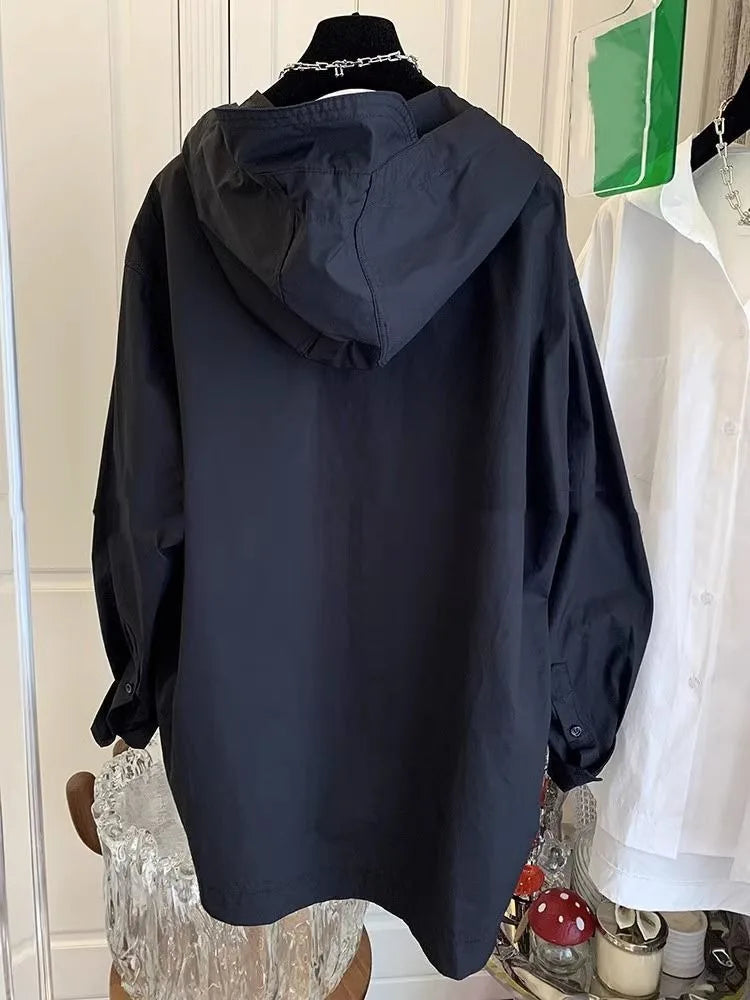 أزياء نسائية، بلوزات كبيرة الحجم، ملابس نسائية 2025، بلوزات نسائية أنيقة، قميص بقلنسوة بأكمام طويلة، معطف أبيض أساسي كاجوال