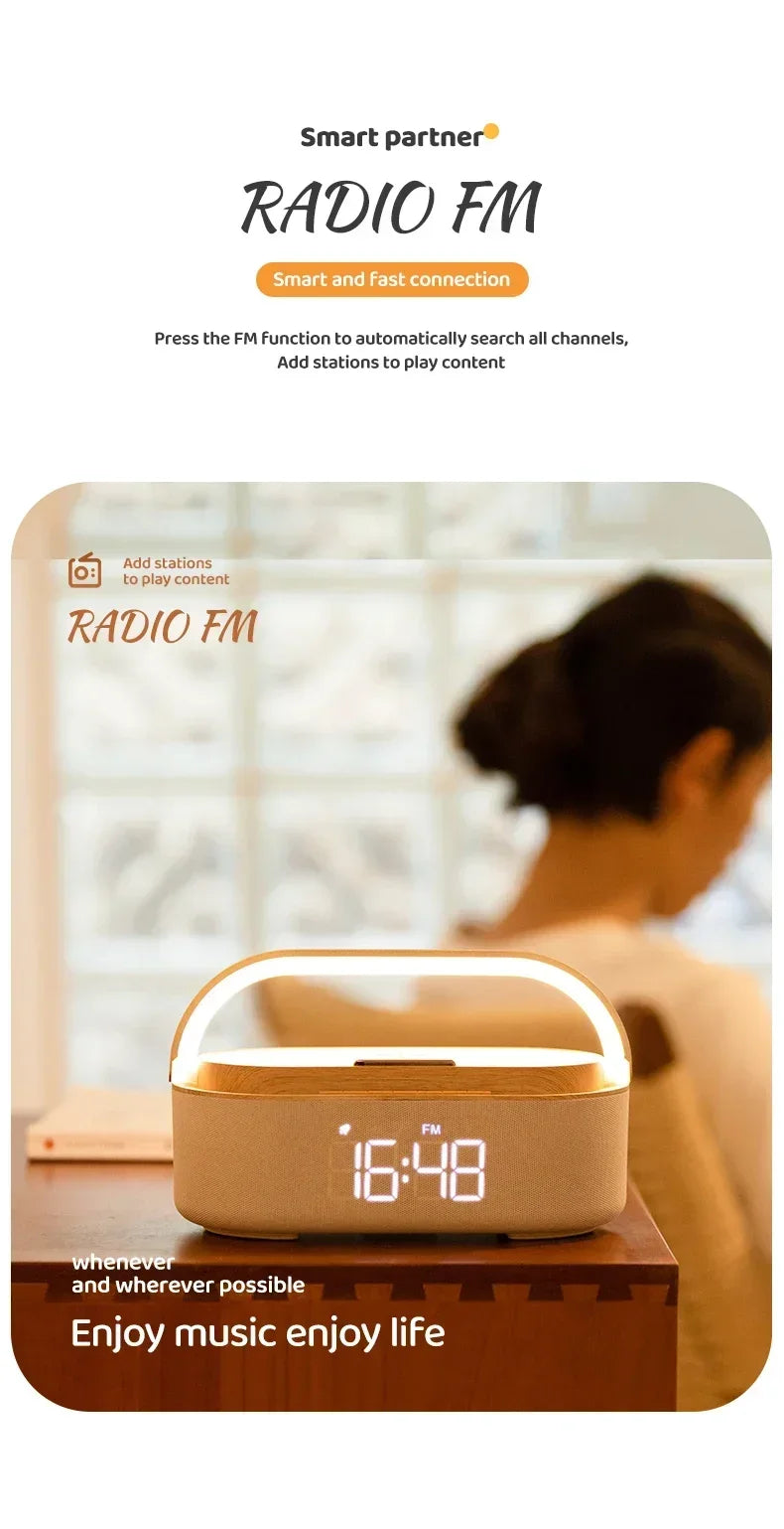 مكبر صوت بلوتوث 2500 مللي أمبير في الساعة يدعم الشحن اللاسلكي 15 وات وشاشة ساعة رقمية وساعة منبه بإضاءة ليلية وستيريو بلوتوث