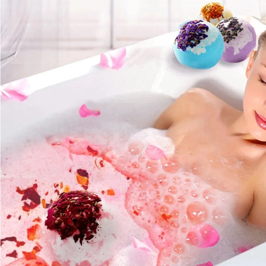 Bath Bomb Set Moisturizing Peeling Skin Care Bath Ball with Essential Oils And Bath Salts Handmade Bubble Ball Gift for Relaxing