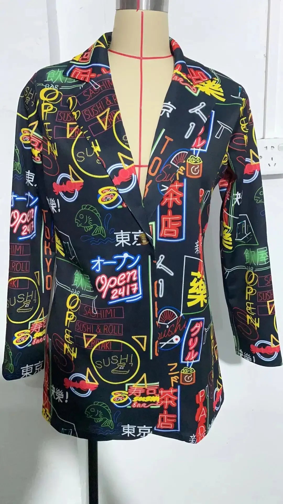 ملابس نسائية خريف 2025 أزياء الملكة مطبوعة بقصة ضيقة غير رسمية وياقة وأكمام طويلة وسترة متوسطة الطول بدلة صغيرة