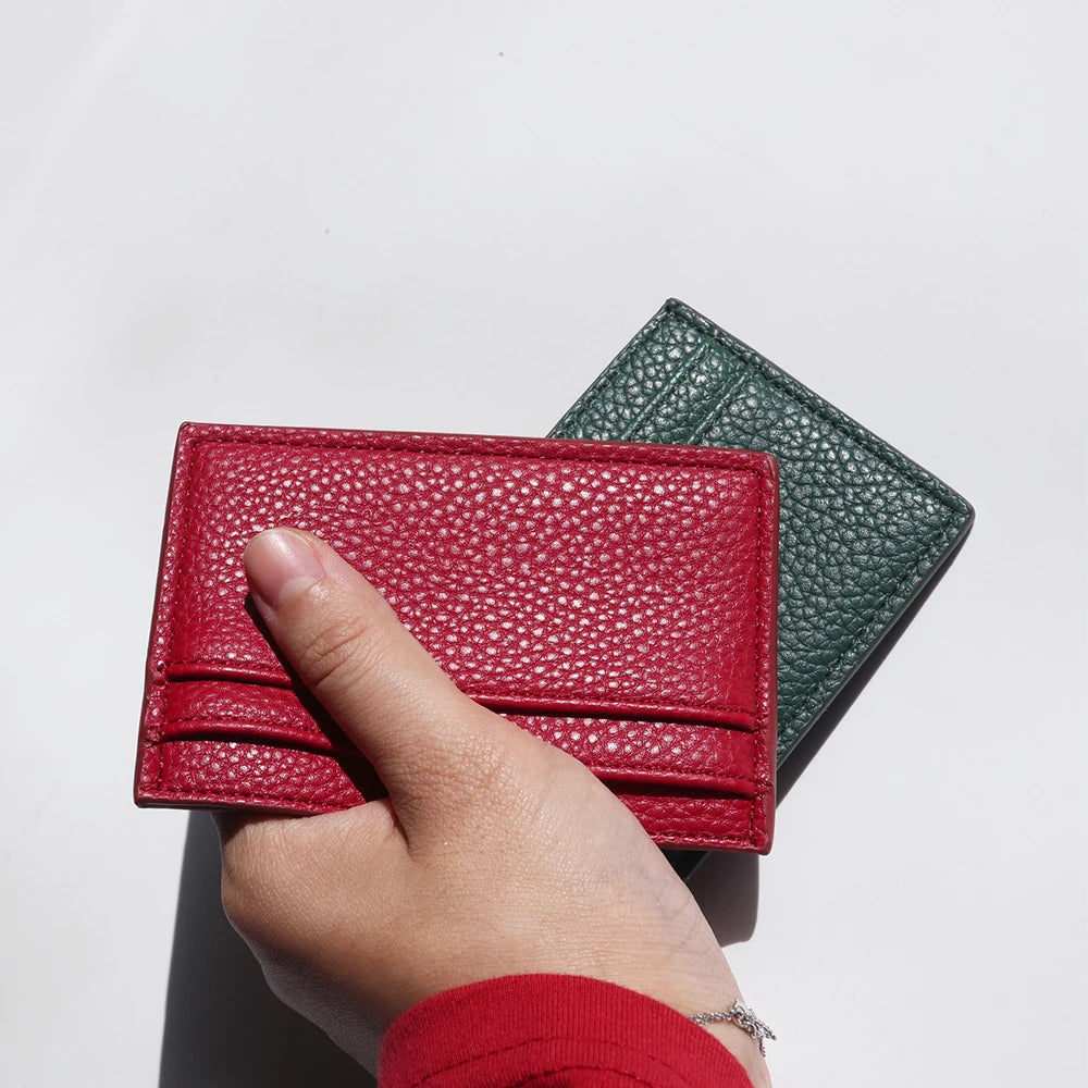 محفظة بطاقات رفيعة مخصصة من جلد البولي يوريثان محفور عليها الأحرف الأولى بتصميم فاخر وحقيبة بطاقات شخصية للنساء والرجال ومحفظة عملات معدنية للبيع بالجملة