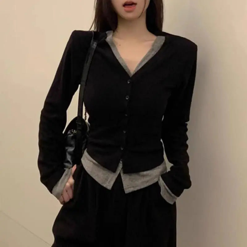 Women's Clothing Fashion All-match Fake Two Pieces T-shirt Spring New Solid Patchwork Long Sleeve Tops Office Lady Knit Tunic