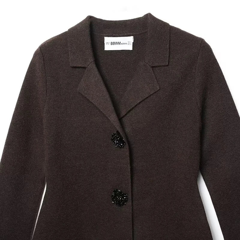 ملابس نسائية 2025 شتاء جديد نمط شخصية الموضة الأوروبية والأمريكية مزاجه سترة محبوكة متعددة الاستخدامات