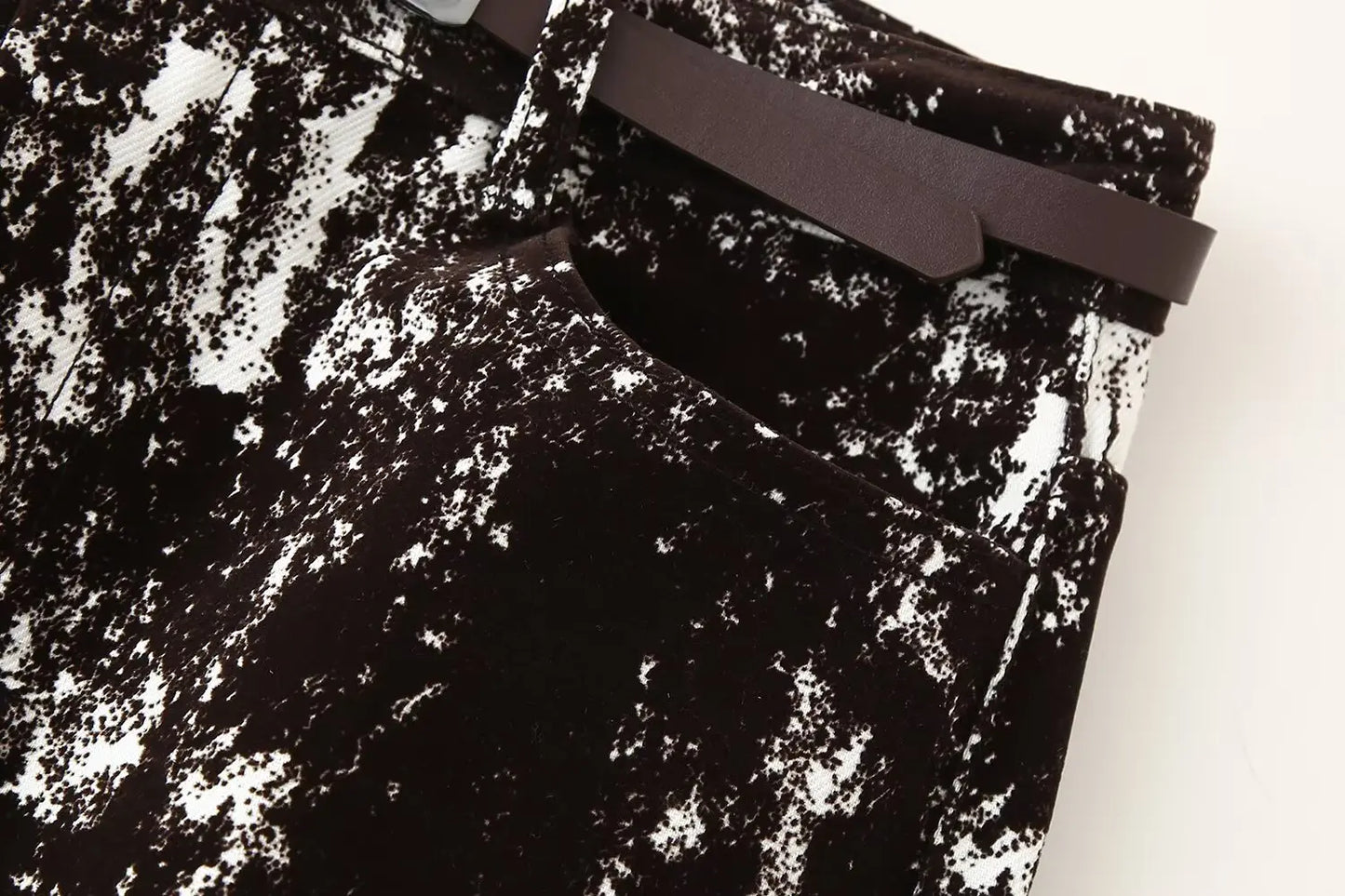 Womens Fashionable Black and White Patterned Jacket and Wide Leg Pants Set Stylish Outfit for Daily Wear