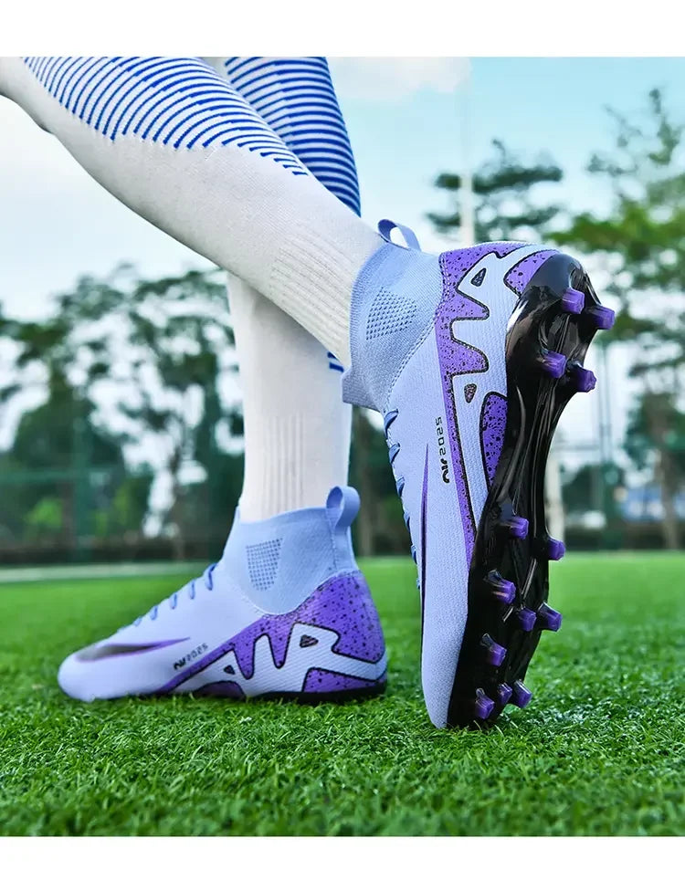 Indoor Competition Football Shoes Outdoor Grass Anti Slip Sports Shoes Light Breathable Casual Shoes Traning Sneakers Teenagers