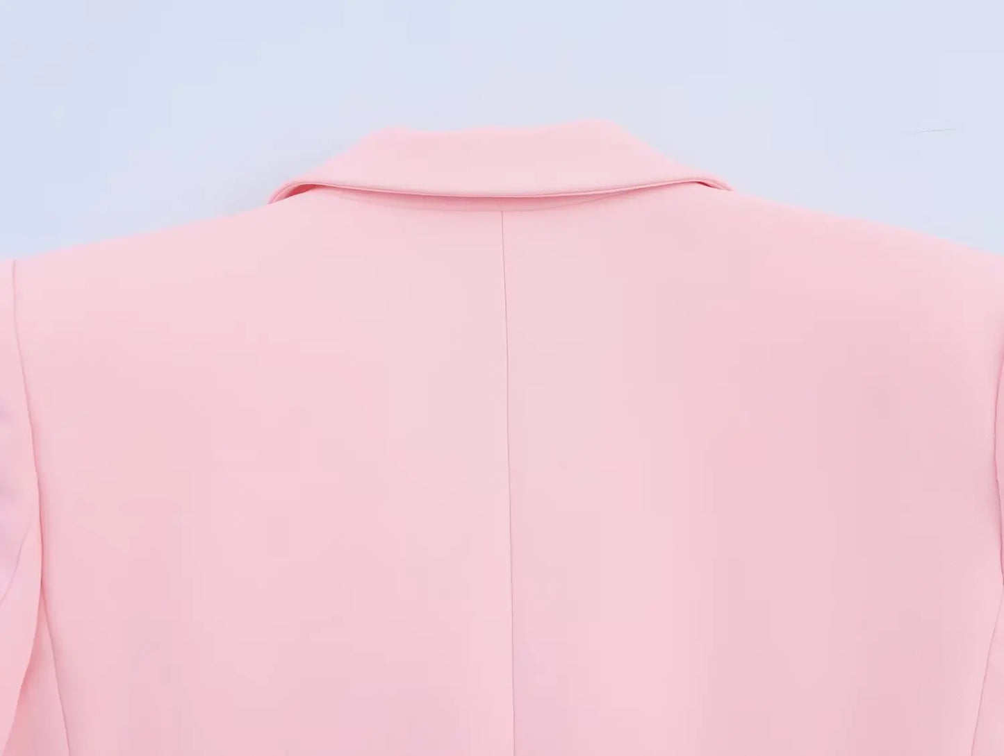 طقم نسائي وردي من HH Fashion، يتكون من سترة ريشية بياقة مطوية وأكمام طويلة وصدر واحد + بنطال طويل بسحاب وجيوب وخصر مرتفع