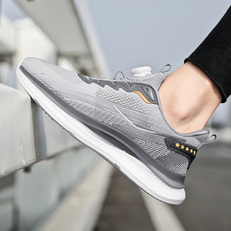 Men's Outdoor Running Shoes with Shock Absorption, Lightweight, Breathable, and Suitable for Casual Sports Activities.