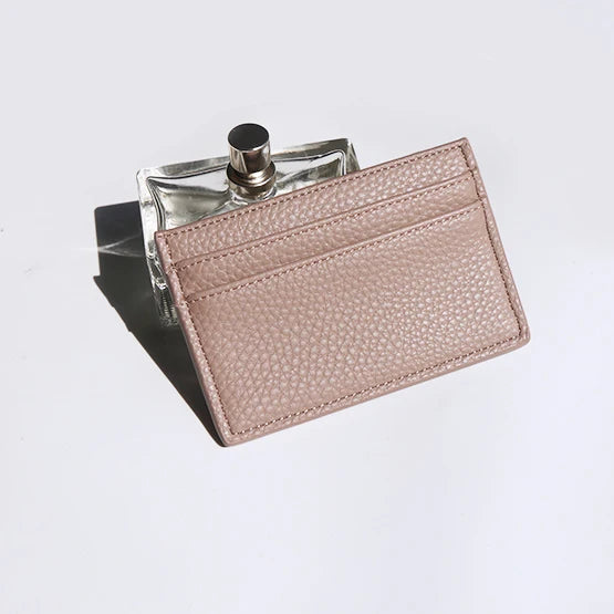 محفظة بطاقات رفيعة مخصصة من جلد البولي يوريثان محفور عليها الأحرف الأولى بتصميم فاخر وحقيبة بطاقات شخصية للنساء والرجال ومحفظة عملات معدنية للبيع بالجملة