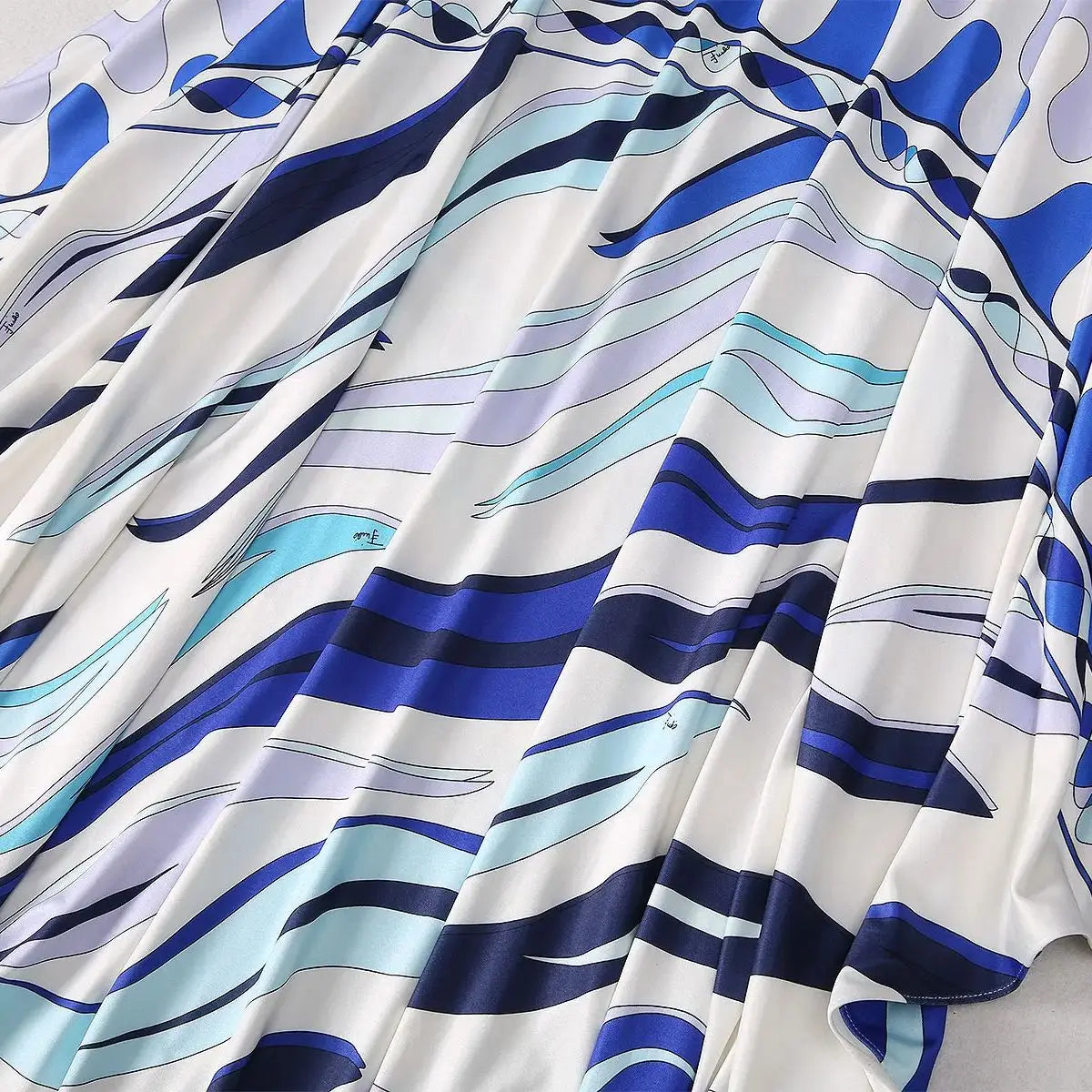 ملابس نسائية أنيقة فستان رداء كاجوال مريح قابل للتنفس طويل فيستدوس عصري فضفاض برقبة مستديرة فستان مطبوع جديد