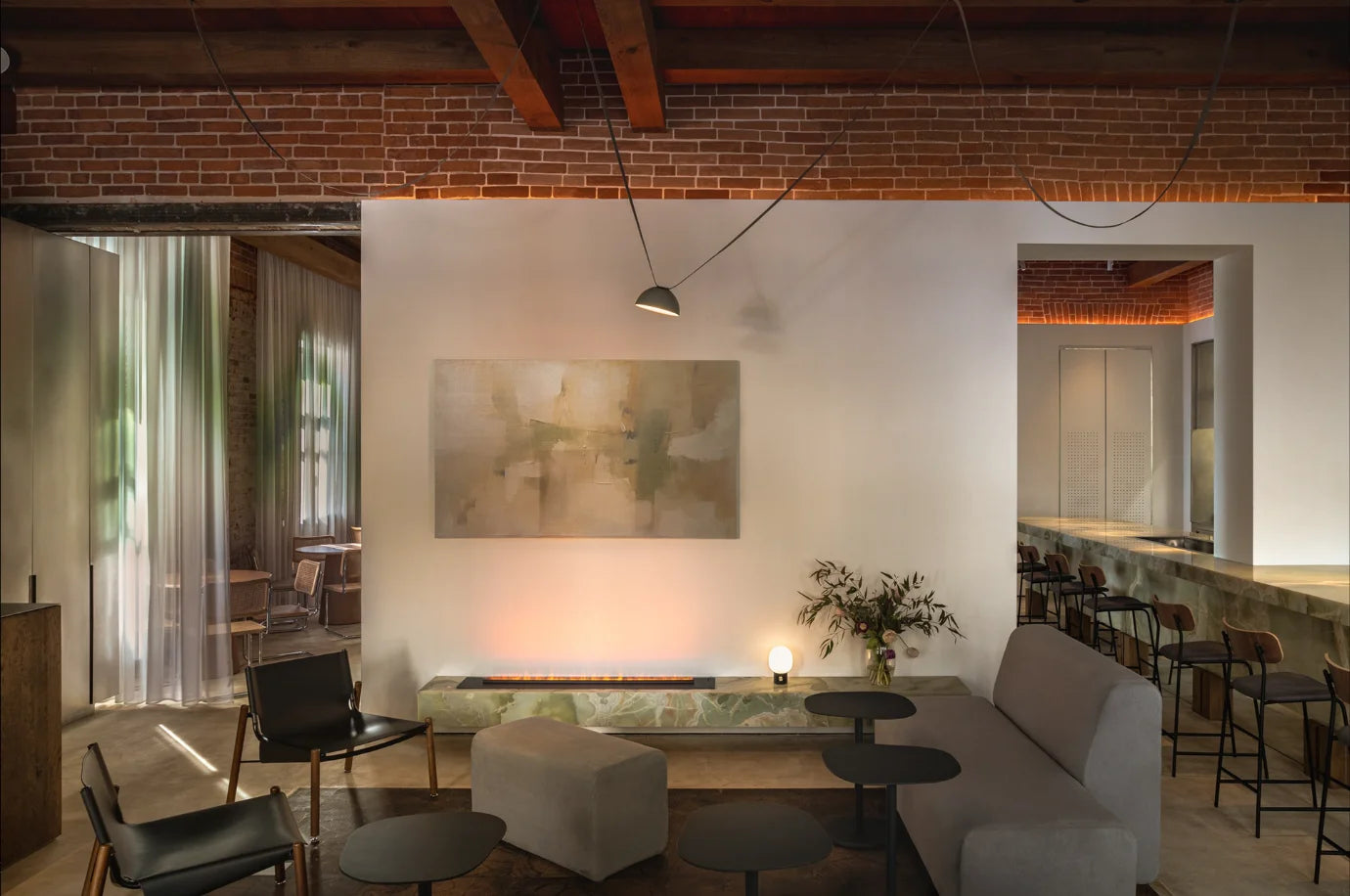 Fashion Restaurant Drink Bar Counter Design High Grade Wooden Dining Table Food Display Stand