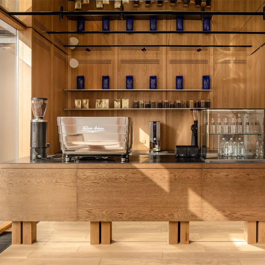 Fashion Restaurant Drink Bar Counter Design High Grade Wooden Dining Table Food Display Stand