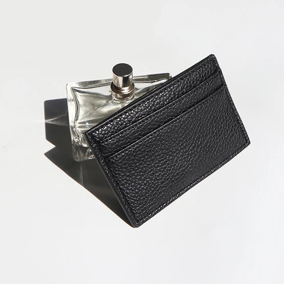 محفظة بطاقات رفيعة مخصصة من جلد البولي يوريثان محفور عليها الأحرف الأولى بتصميم فاخر وحقيبة بطاقات شخصية للنساء والرجال ومحفظة عملات معدنية للبيع بالجملة